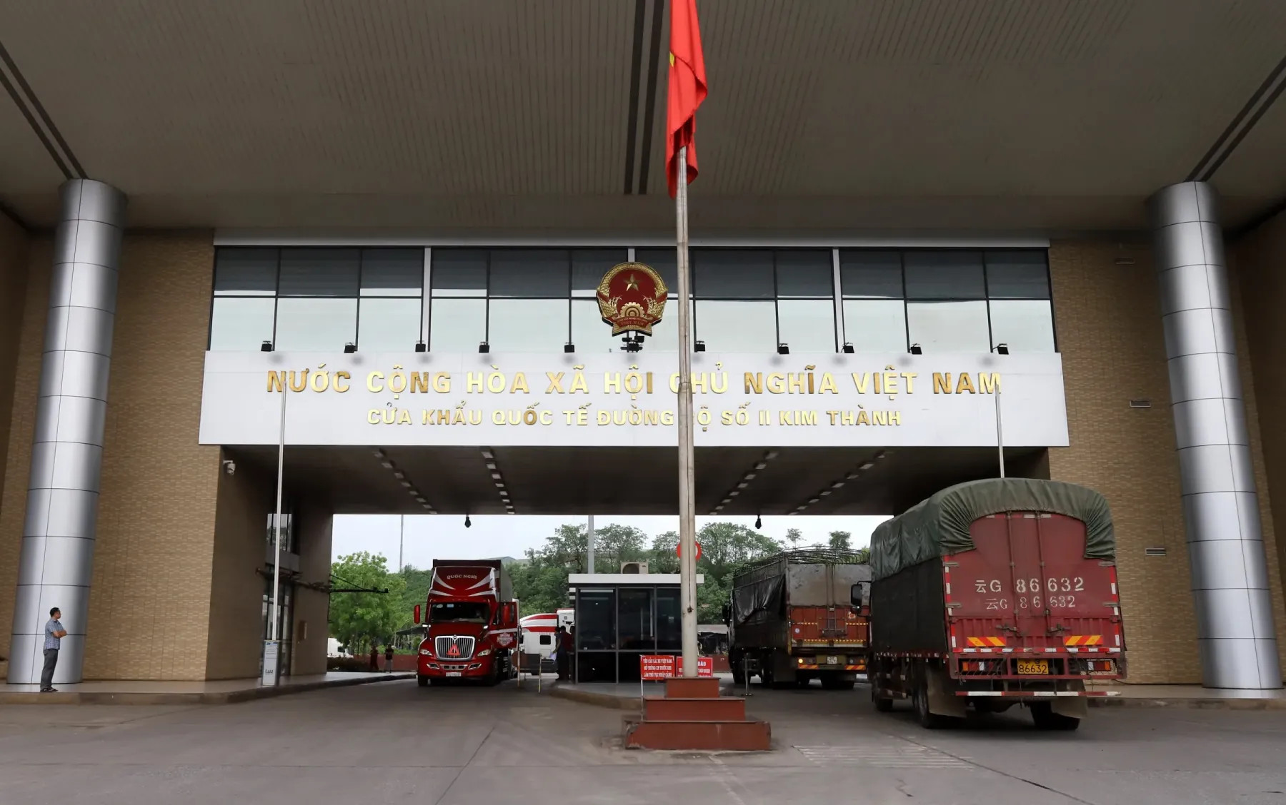 Cửa khẩu quốc tế đường bộ số II Kim Thành - Lào Cai