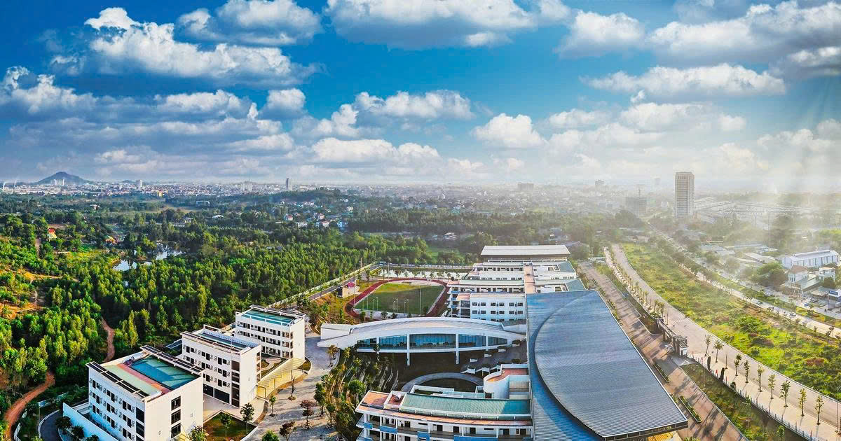 Trường chuyên Vĩnh Phúc cơ sở đào tạo THPT hàng đầu cả nước